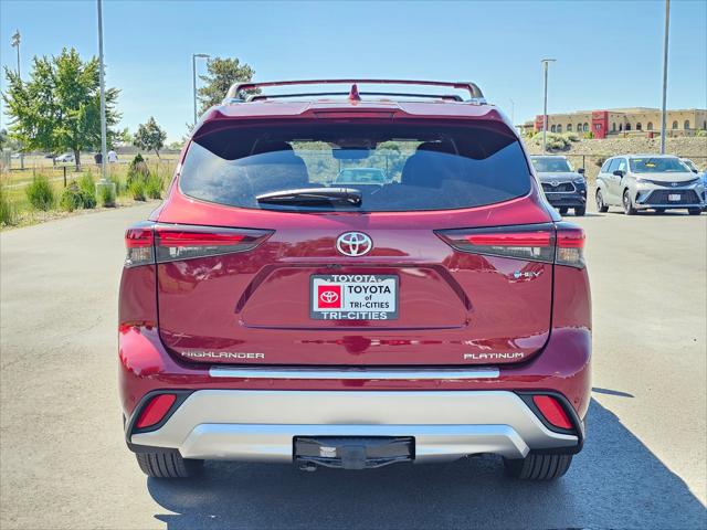 2026 Toyota Highlander Hybrid Platinum
