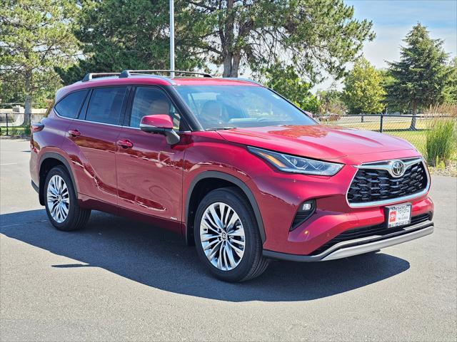 2026 Toyota Highlander Hybrid Platinum