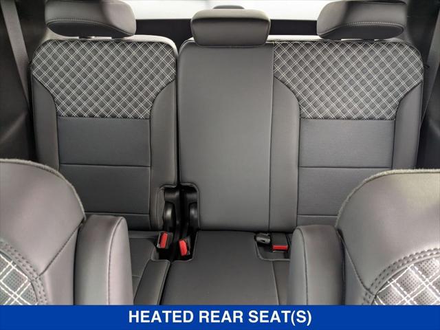 2026 GMC Acadia Denali AWD