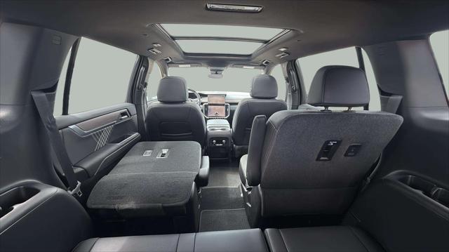 2026 GMC Acadia Denali AWD