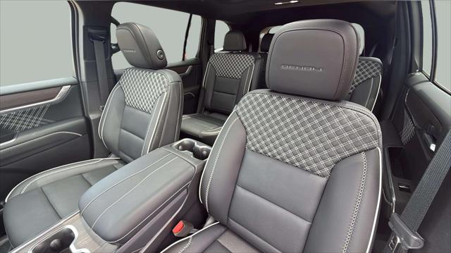 2026 GMC Acadia Denali AWD