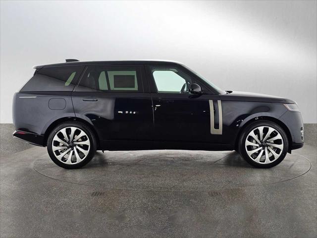 2026 Land Rover Range Rover P400 SE 7 Seat