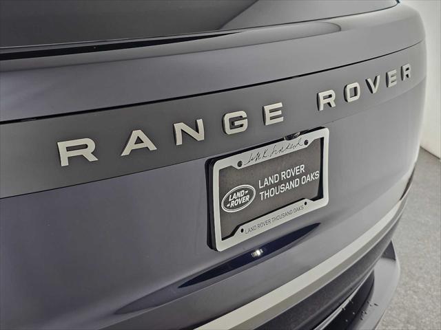 2026 Land Rover Range Rover P400 SE 7 Seat