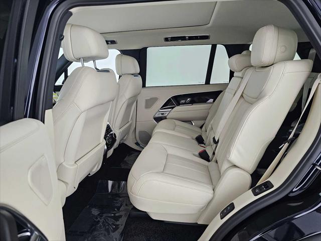 2026 Land Rover Range Rover P400 SE 7 Seat