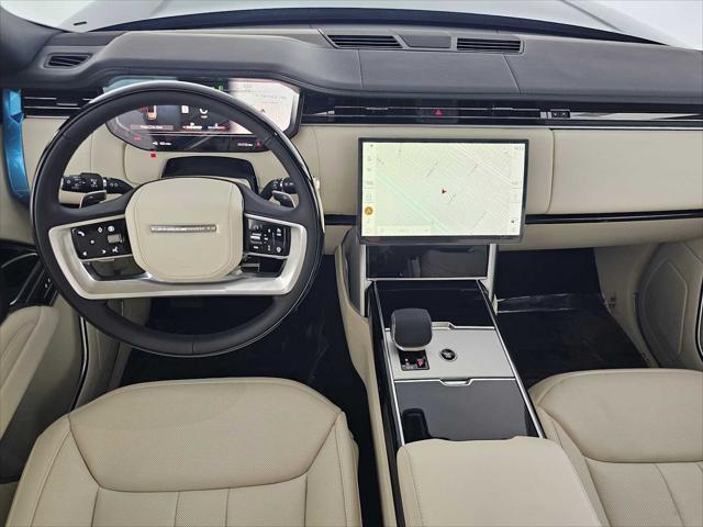 2026 Land Rover Range Rover P400 SE 7 Seat