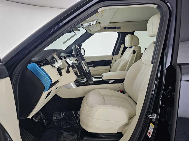 2026 Land Rover Range Rover P400 SE 7 Seat