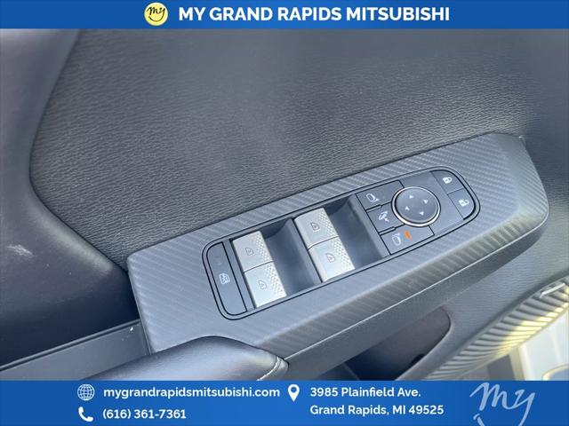 2026 Mitsubishi Outlander PHEV SE S-AWC