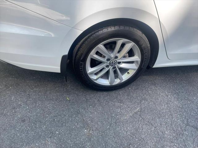 2020 Volkswagen Passat 2.0T SE