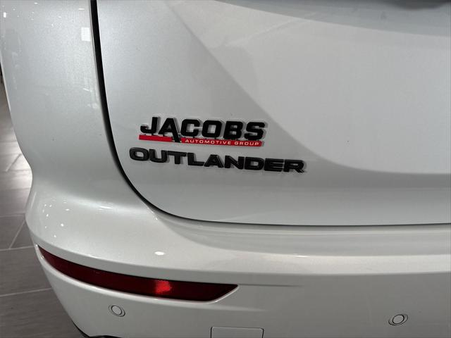 2026 Mitsubishi Outlander LE 1.5T 2WD