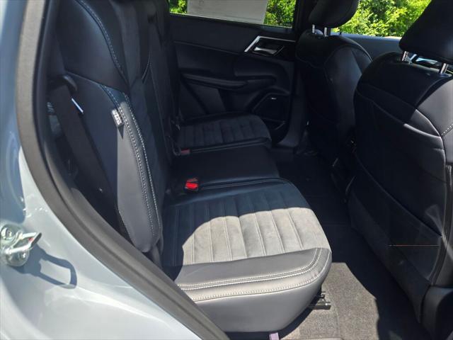 2026 Mitsubishi Outlander PHEV SE S-AWC