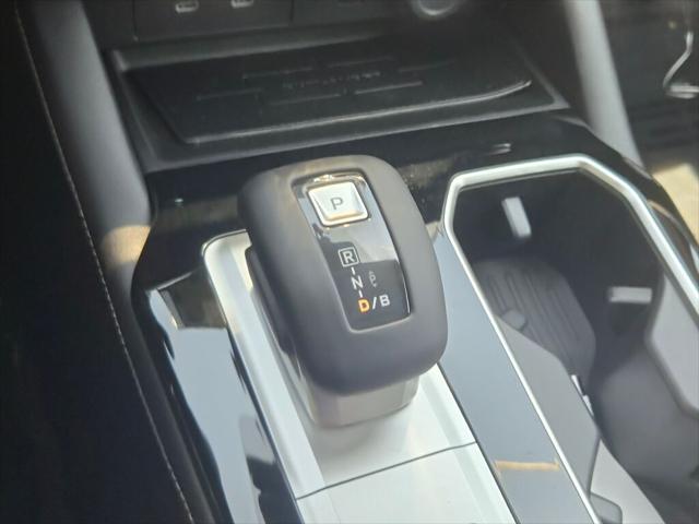 2026 Mitsubishi Outlander PHEV SE S-AWC