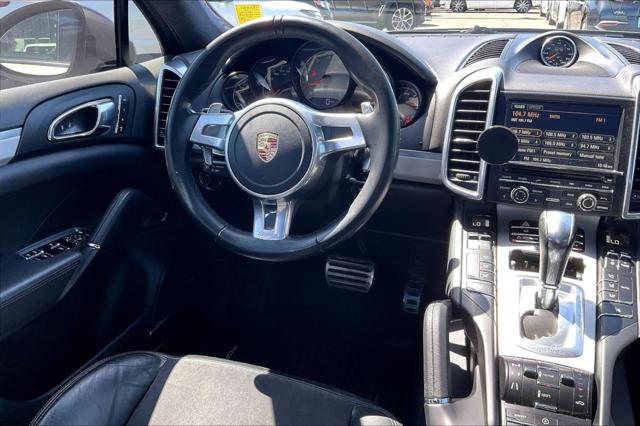 2013 Porsche Cayenne GTS
