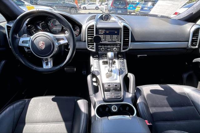 2013 Porsche Cayenne GTS