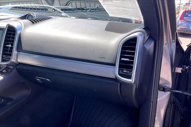 2013 Porsche Cayenne GTS