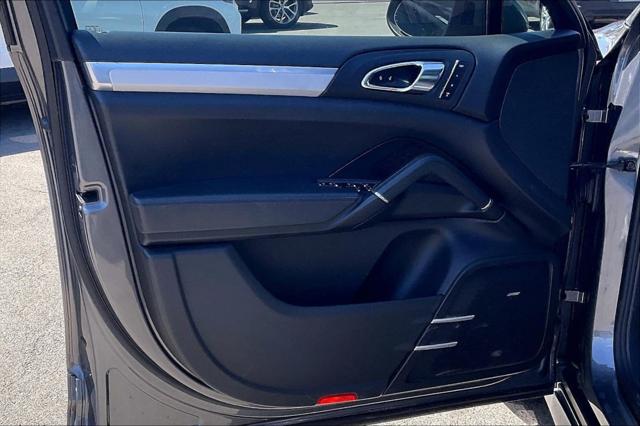 2013 Porsche Cayenne GTS