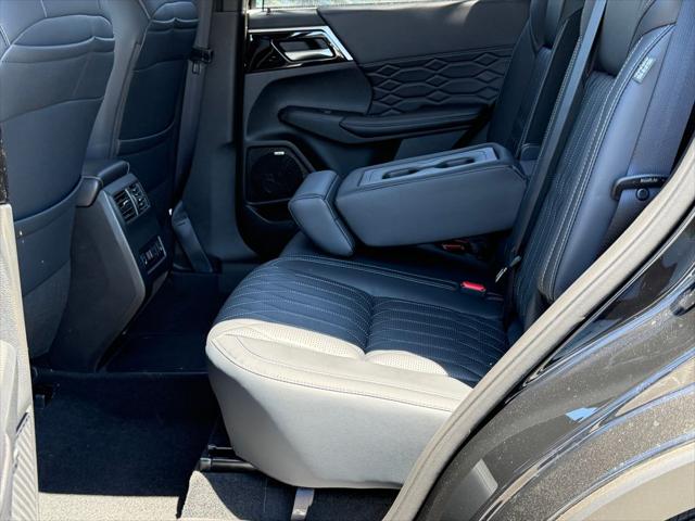2026 Mitsubishi Outlander PHEV SEL S-AWC