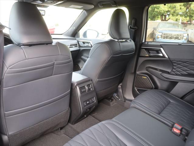2026 Mitsubishi Outlander BLACK EDITION S-AWC