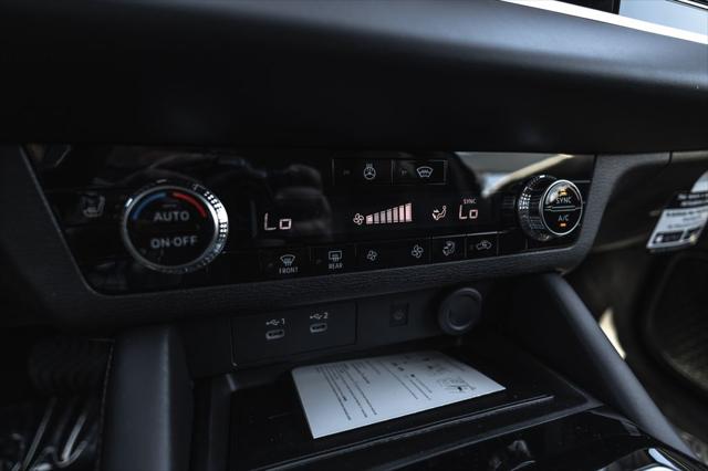 2026 Mitsubishi Outlander PHEV SE S-AWC