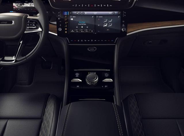 2026 Jeep Grand Cherokee L Grand Cherokee Summit 4x4