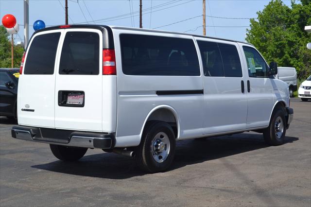 2025 Chevrolet Express Passenger RWD 3500 Extended Wheelbase LT