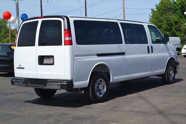 2025 Chevrolet Express Passenger RWD 3500 Extended Wheelbase LT