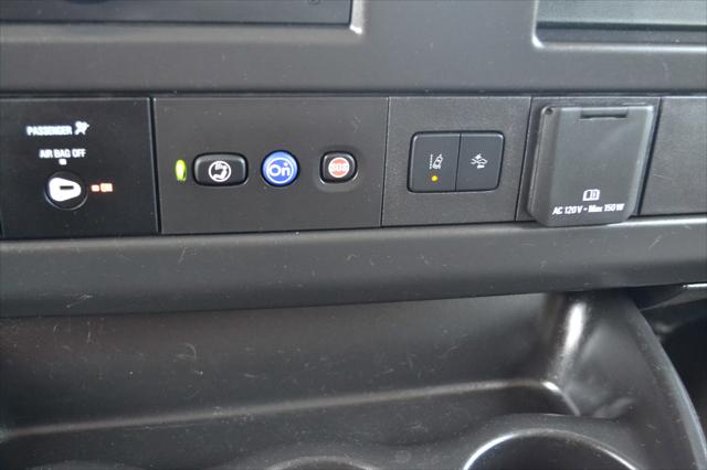 2025 Chevrolet Express Passenger RWD 3500 Extended Wheelbase LT