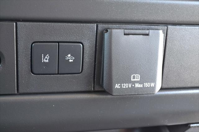 2025 Chevrolet Express Passenger RWD 3500 Extended Wheelbase LT