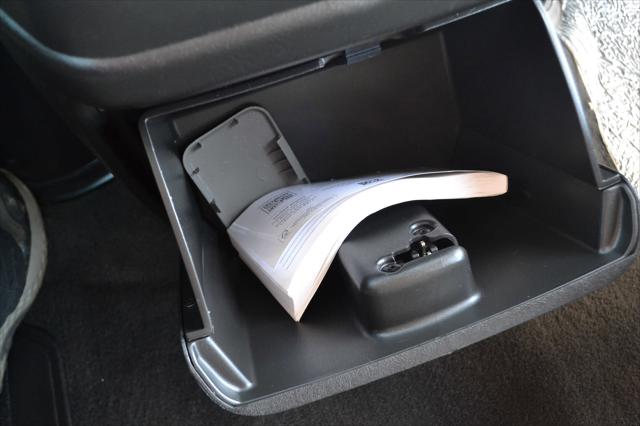 2025 Chevrolet Express Passenger RWD 3500 Extended Wheelbase LT