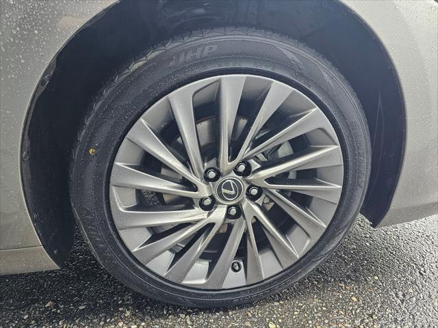 2019 Lexus ES 350 Base