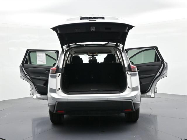 2024 Nissan Rogue SV FWD