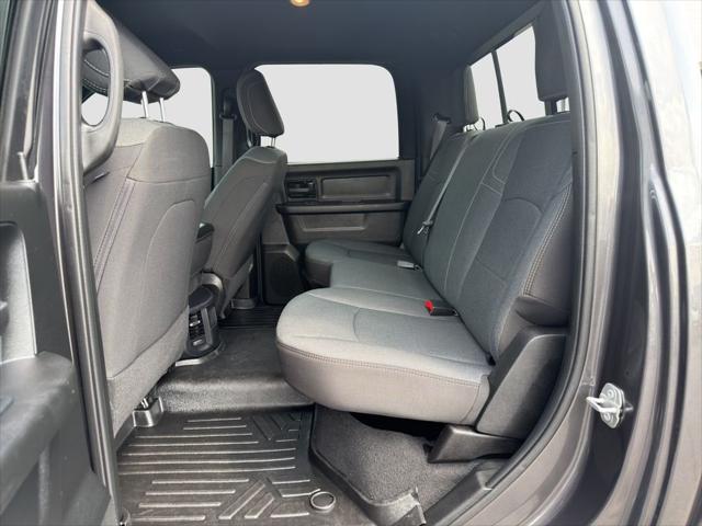 2024 Ram 3500 Tradesman Crew Cab 4x4 6'4" Box