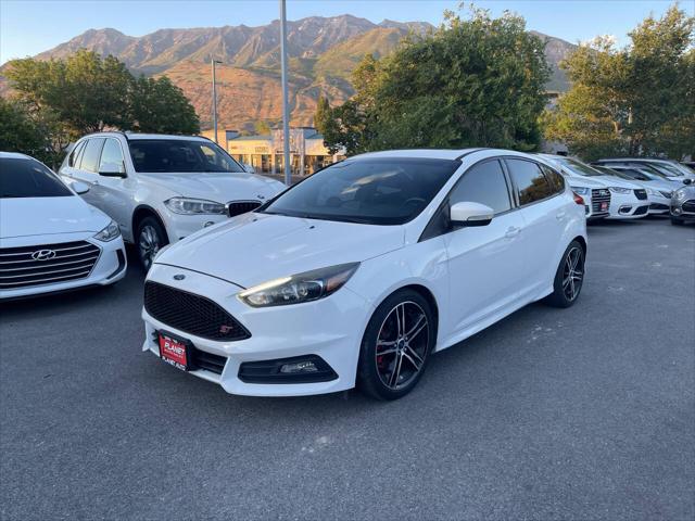 2016 Ford Focus ST 4dr Hatchback