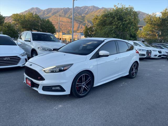2016 Ford Focus ST 4dr Hatchback