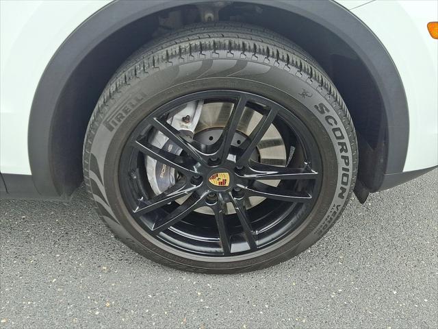 2021 Porsche Cayenne Base