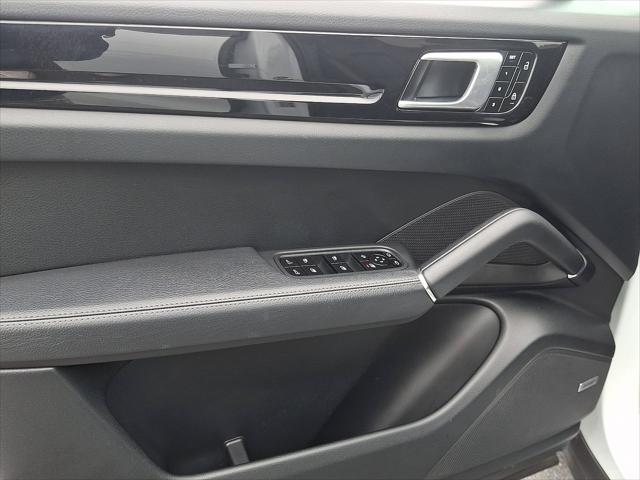 2021 Porsche Cayenne Base