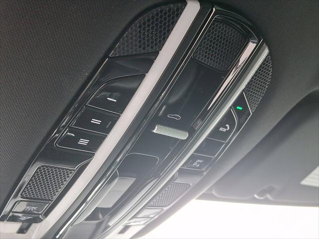 2021 Porsche Cayenne Base