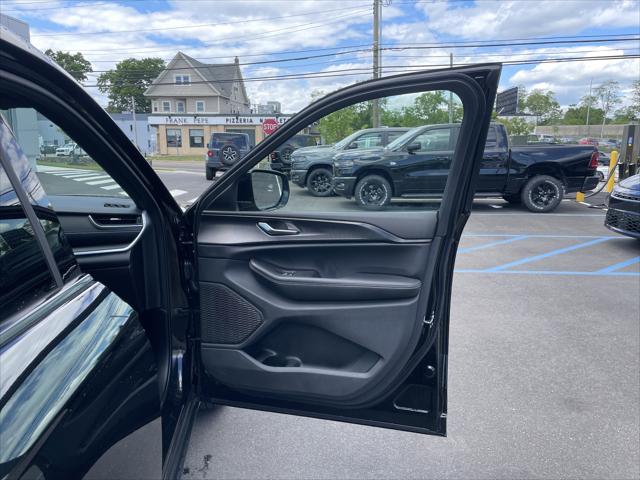2025 Jeep Grand Cherokee L Altitude X 4x4