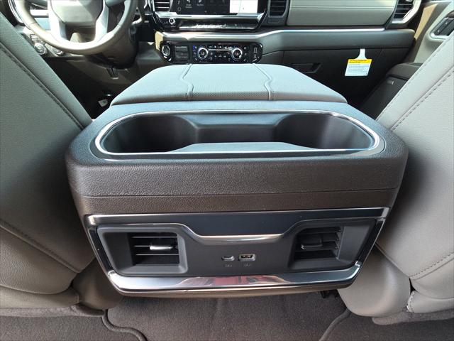 2026 GMC Sierra 2500HD Crew Cab, Standard Bed, SLT, 4WD