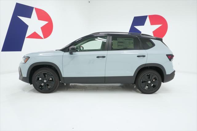 2026 Volkswagen Taos SE Black
