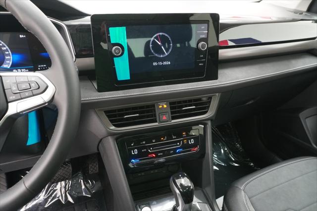 2026 Volkswagen Taos SE Black