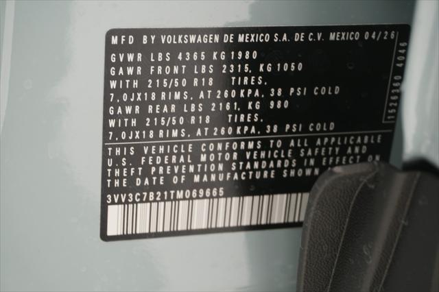 2026 Volkswagen Taos SE Black