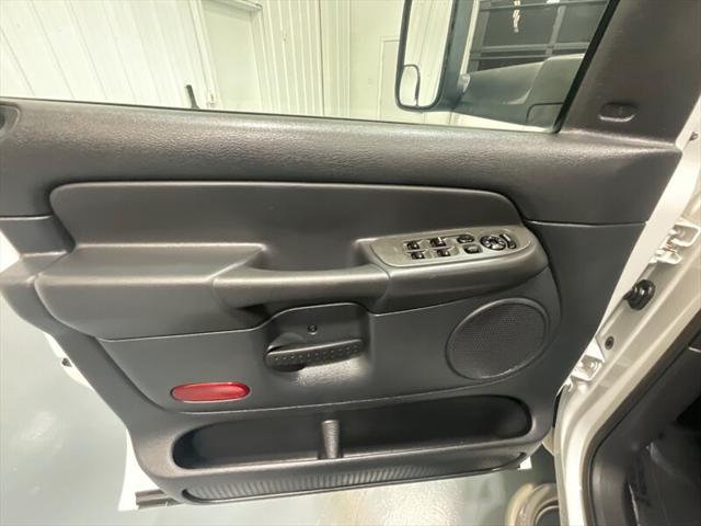 2004 Dodge Ram 2500 SLT/Laramie