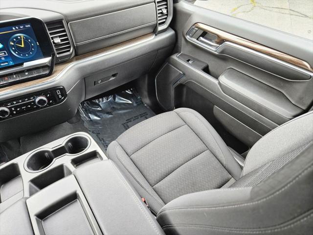 2024 Chevrolet Silverado 1500 4WD Crew Cab Short Bed LT with 2FL
