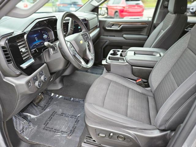 2024 Chevrolet Silverado 1500 4WD Crew Cab Short Bed LT with 2FL