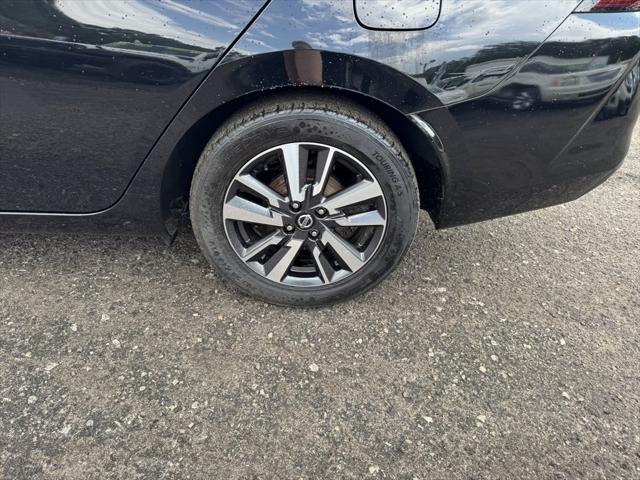 2021 Nissan Versa SV Xtronic CVT