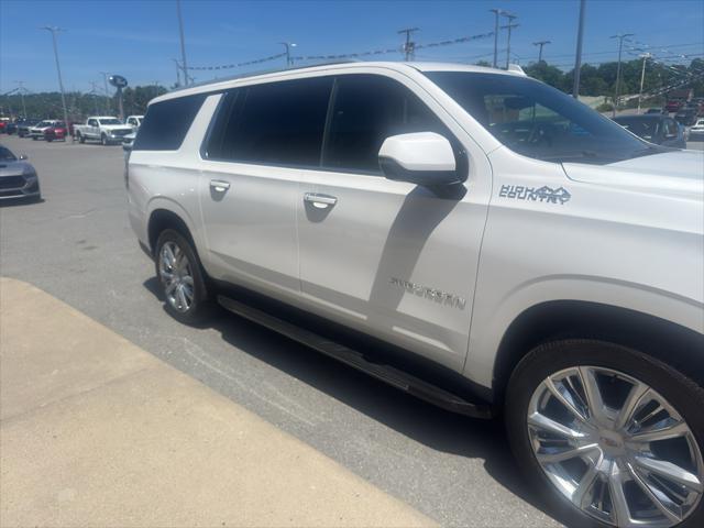 2023 Chevrolet Suburban 4WD High Country