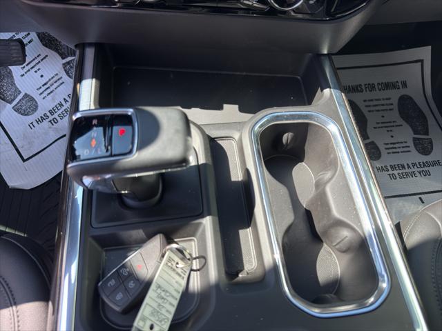 2024 Chevrolet Silverado 1500 4WD Crew Cab Short Bed LT Trail Boss