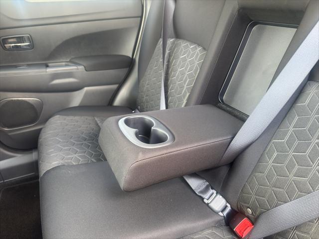 2026 Mitsubishi Outlander Sport 2.0 LE