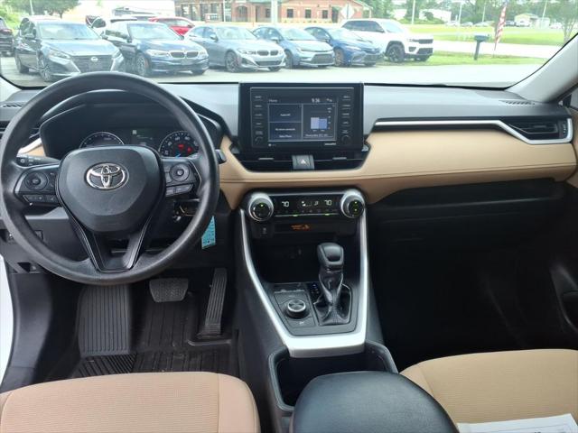 2022 Toyota RAV4 Hybrid LE