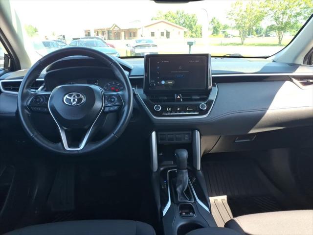 2025 Toyota Corolla Cross LE